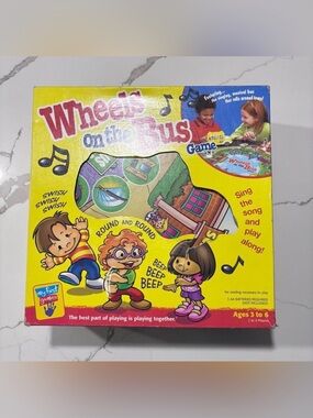 Vintage 2000 Hasbro Milton Bradley Wheels on the Bus Preschool Game